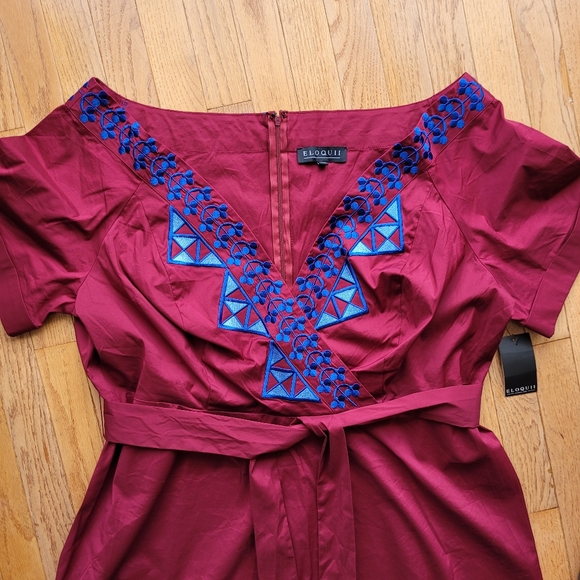 Eloquii V-Neck Dress - Picture 2 of 16